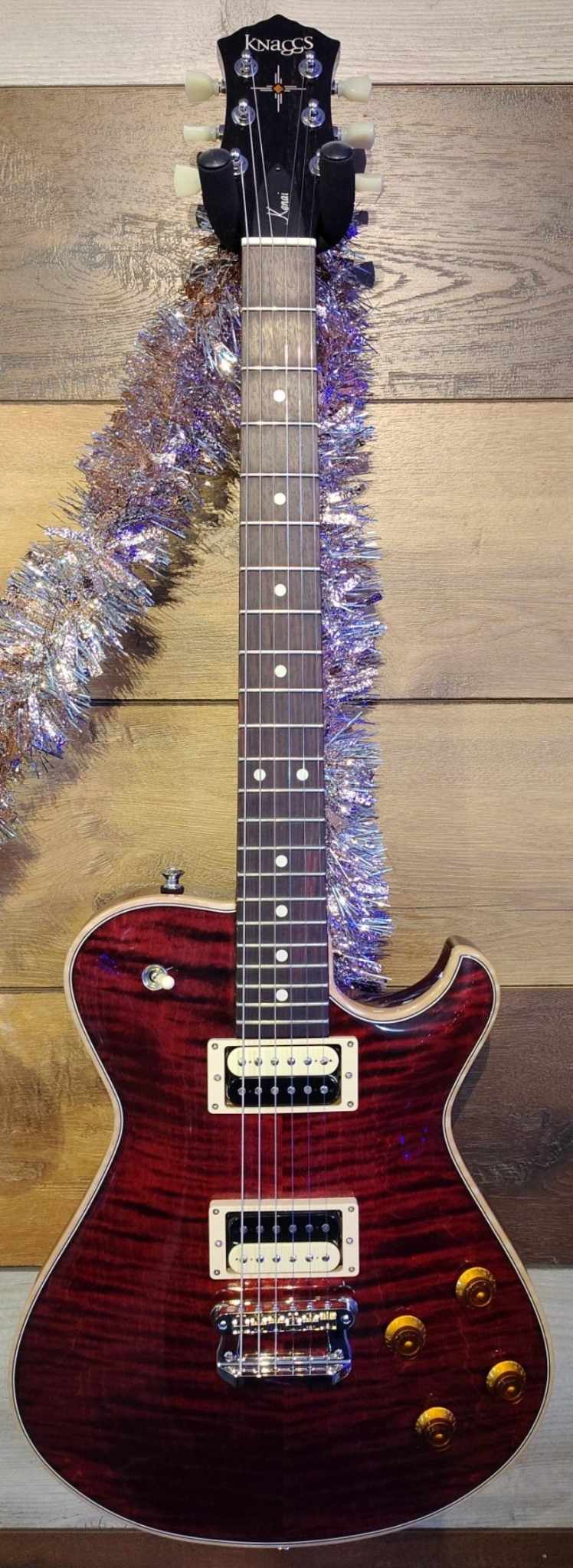 Knaggs Kenai - Burgundy - Rosewood Fretboard - Case Included