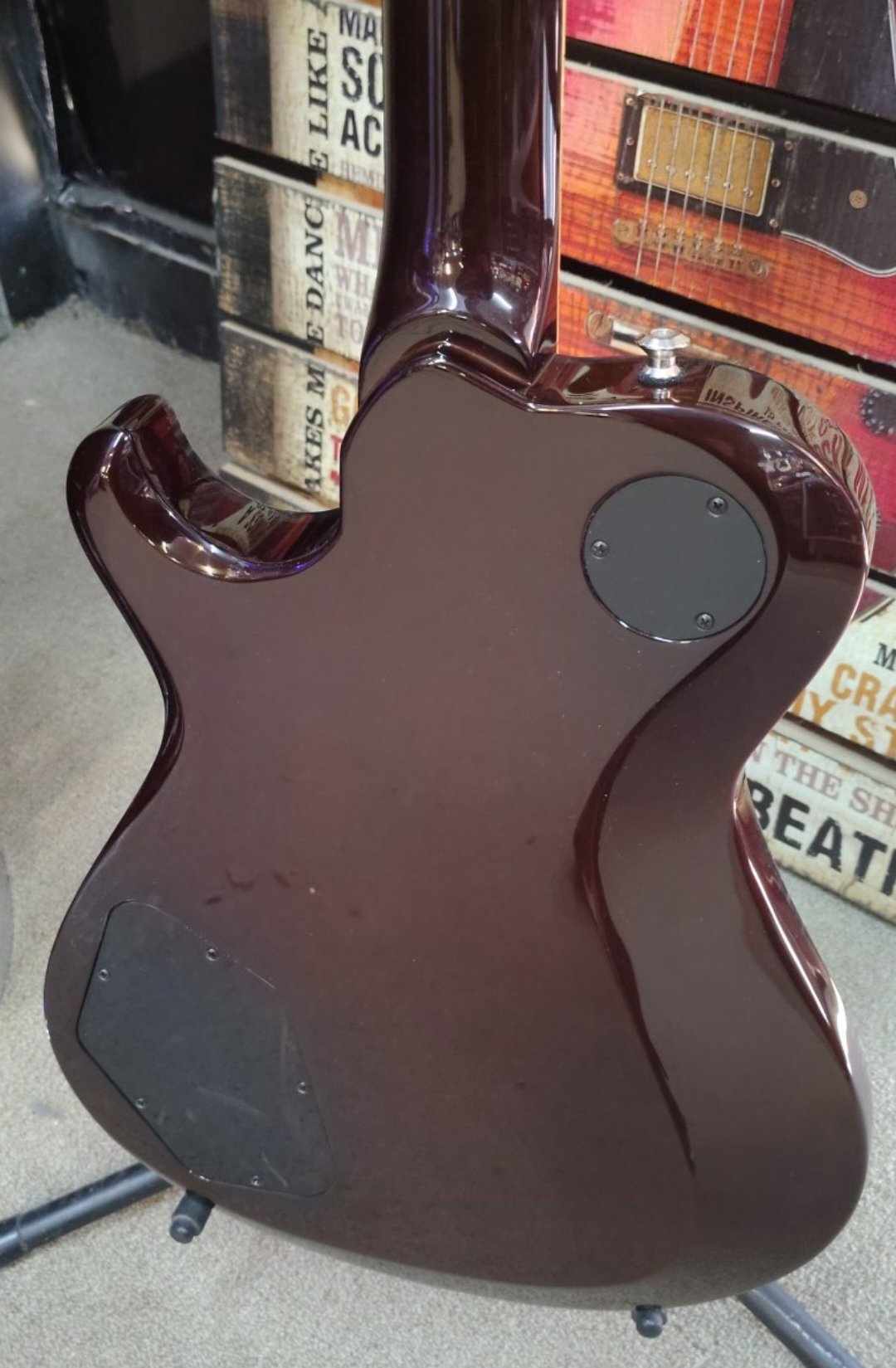 Knaggs Kenai - Sand Dune Burst - Pale Moon Ebony Fingerboard - Case Included