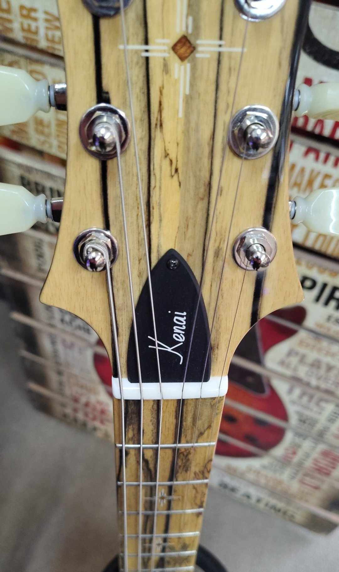 Knaggs Kenai - Sand Dune Burst - Pale Moon Ebony Fingerboard - Case Included