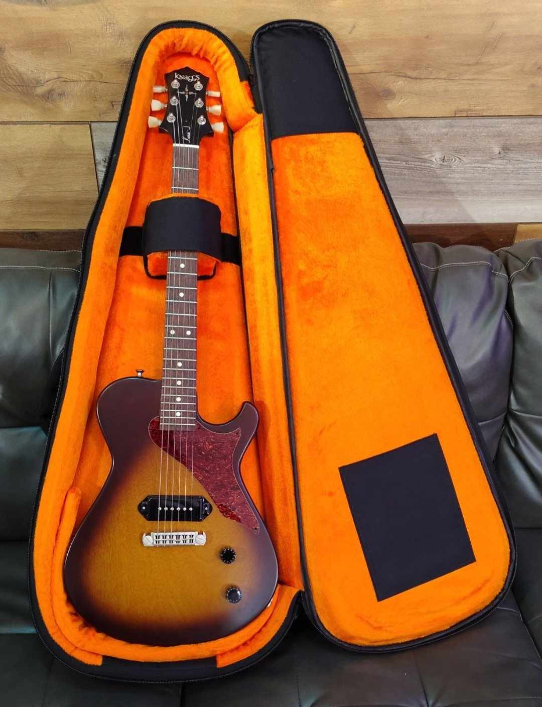 Wendell's Music Level 3 Electric Guitar Gig Bag - Orange Interior