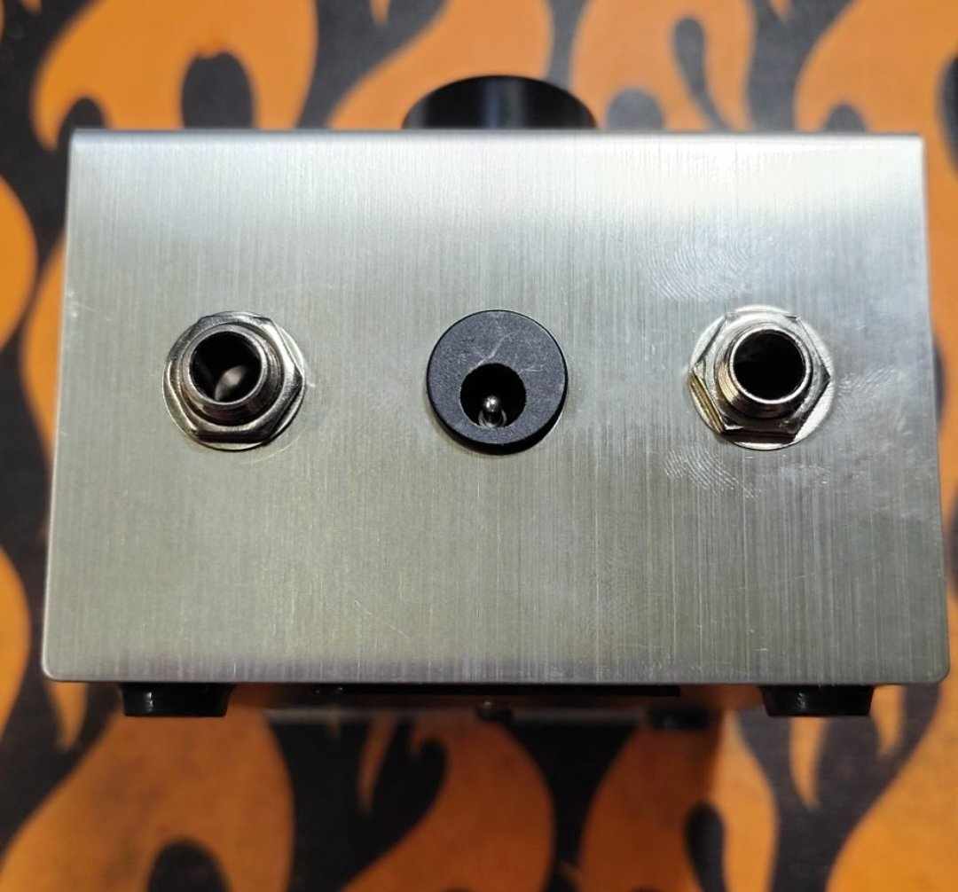 Electro-Harmonix Small Clone 4600 Series – Analog Chorus Pedal, Excellent Condition