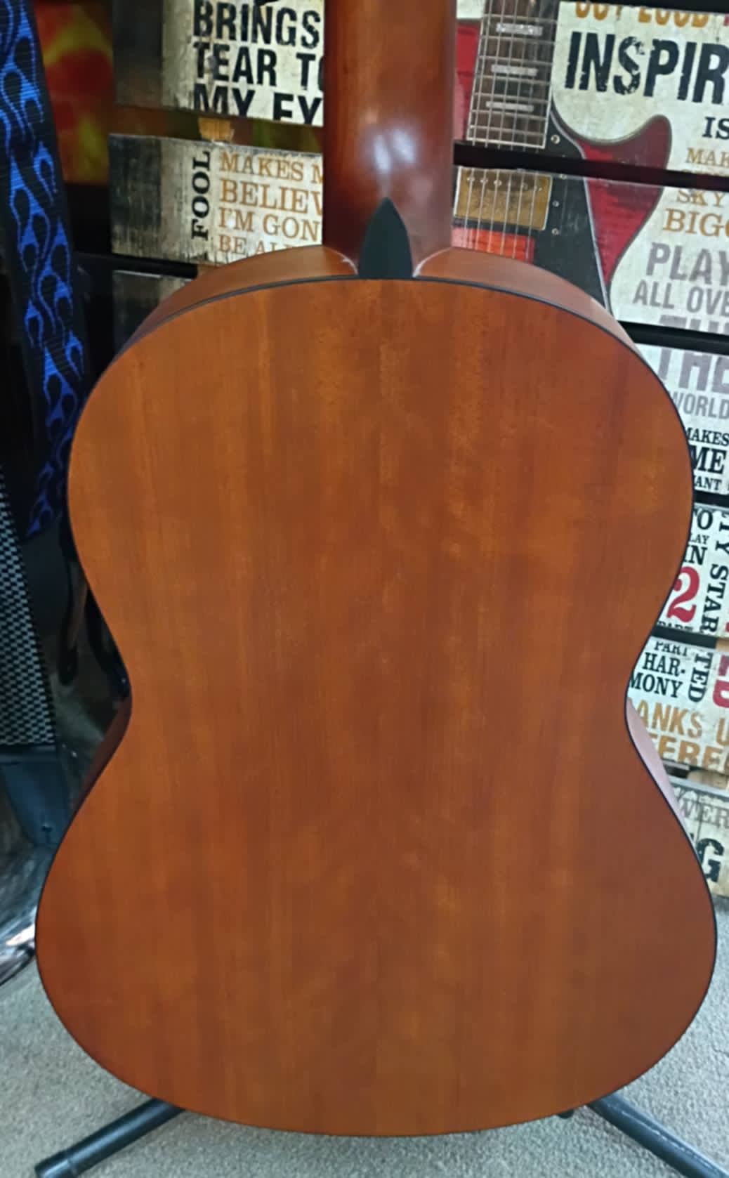 Yamaha CG122MCH Classical Guitar – Solid Cedar Top - Used