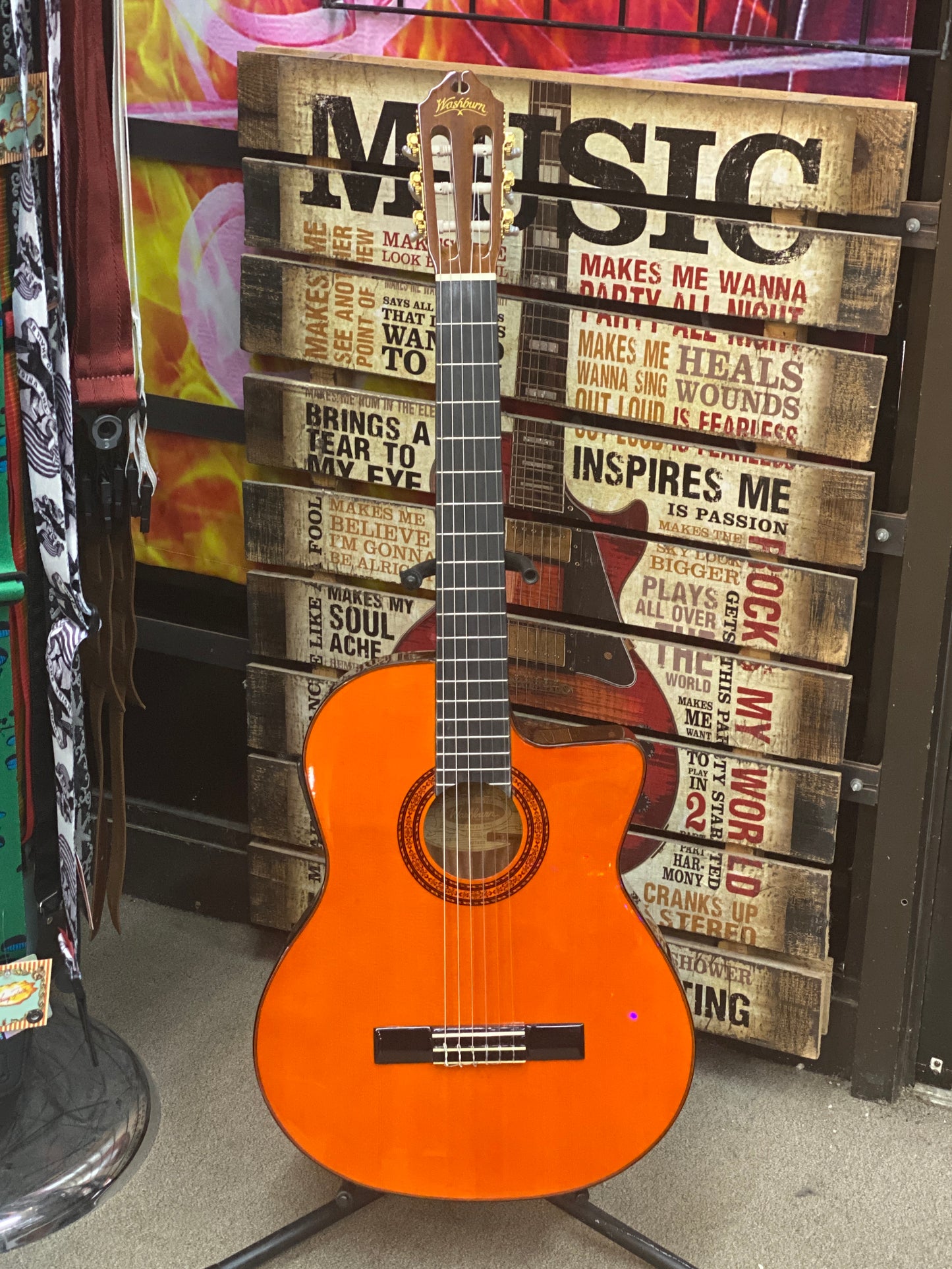 Washburn C5CE Classical Acoustic Electric - Amber - B-stock