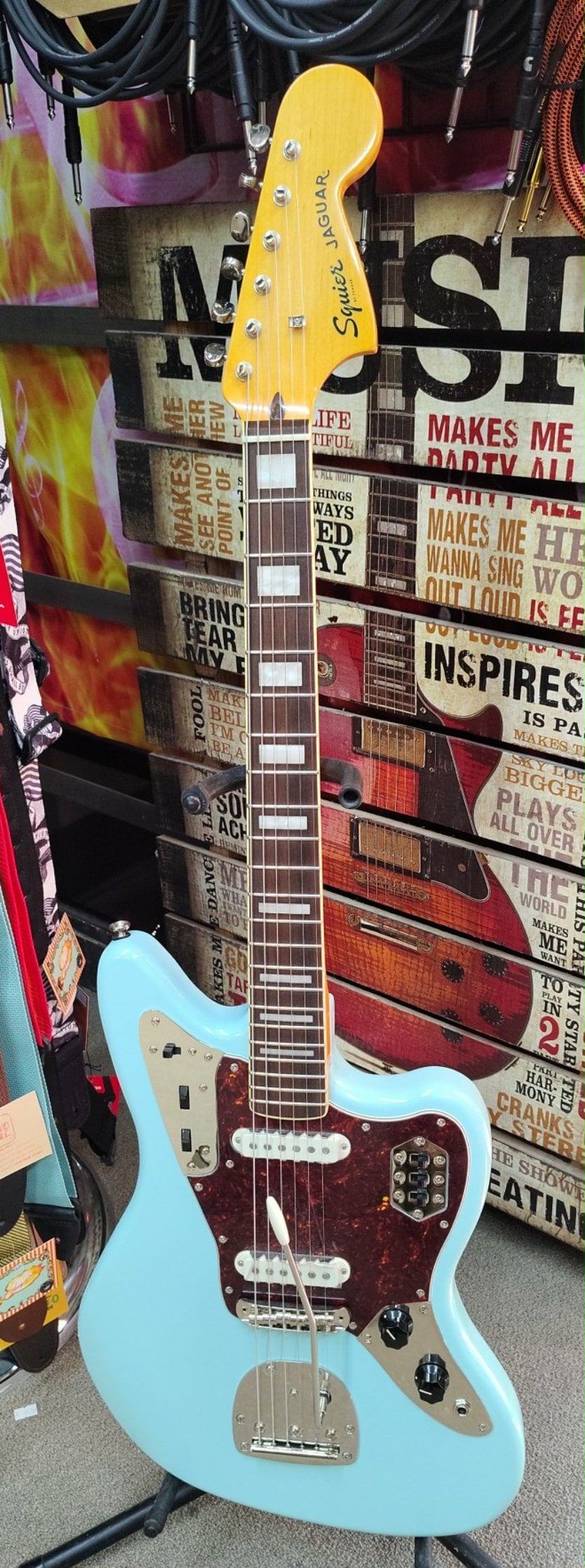 Squier Classic Vibe '70s Jaguar Limited-Edition - Daphne Blue - Minty Fresh