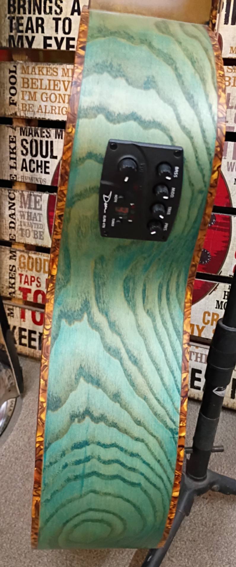 Dean EQA TBLS - Quilt Ash Top - Acoustic Electric Guitar - Transparent Blue Satin