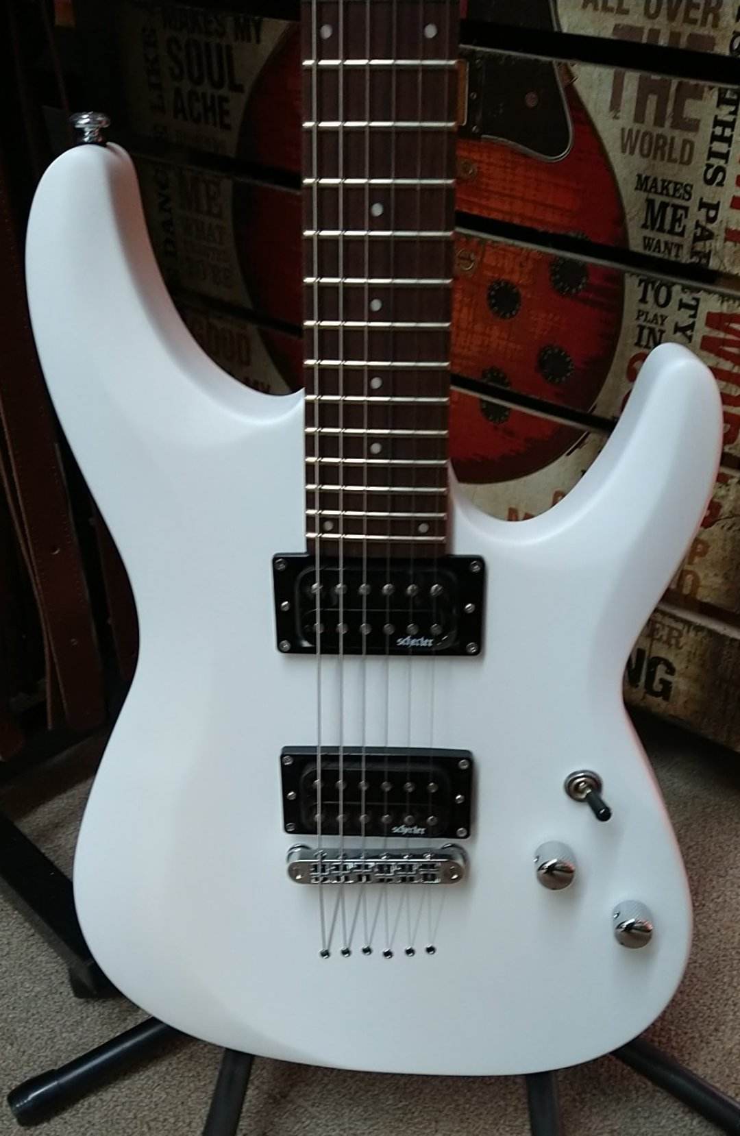 Schecter C-6 Deluxe Satin White (SWHT)