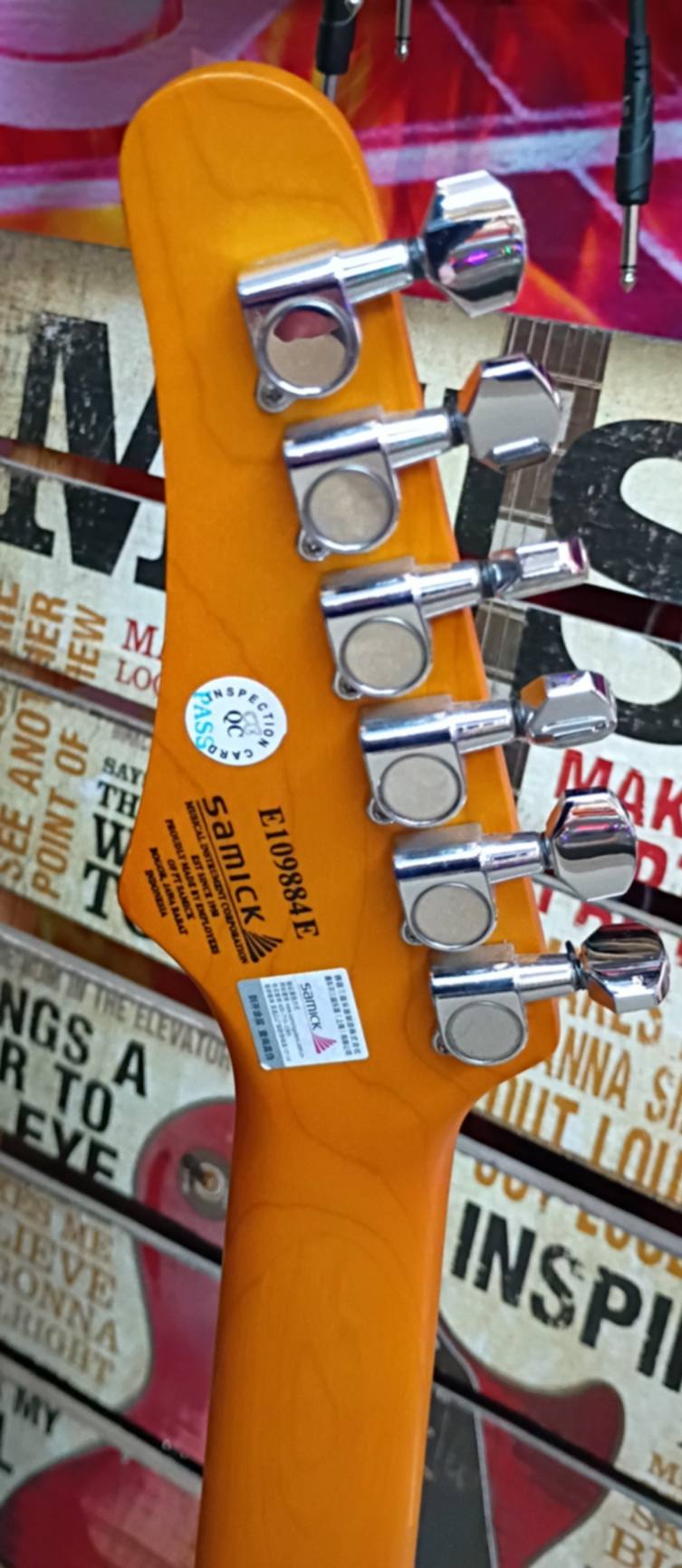 Samick SS70R Double Cut Electric Guitar – Candy Apple Red