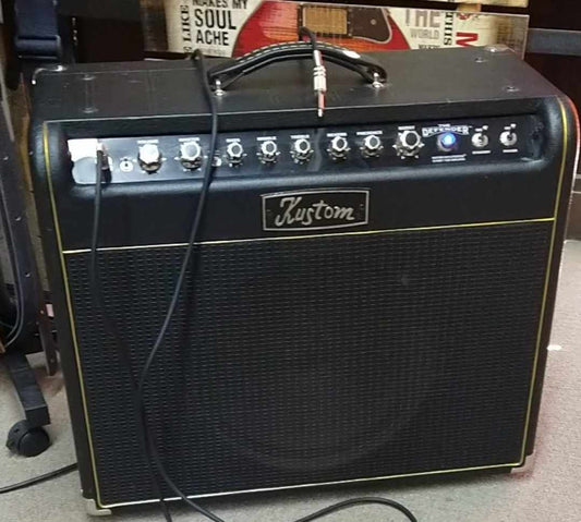 USED Kustom The Defender 112