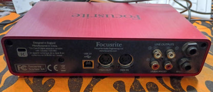 Focusrite Scarlett 2i4 USB Audio Interface – Original Box – One Owner