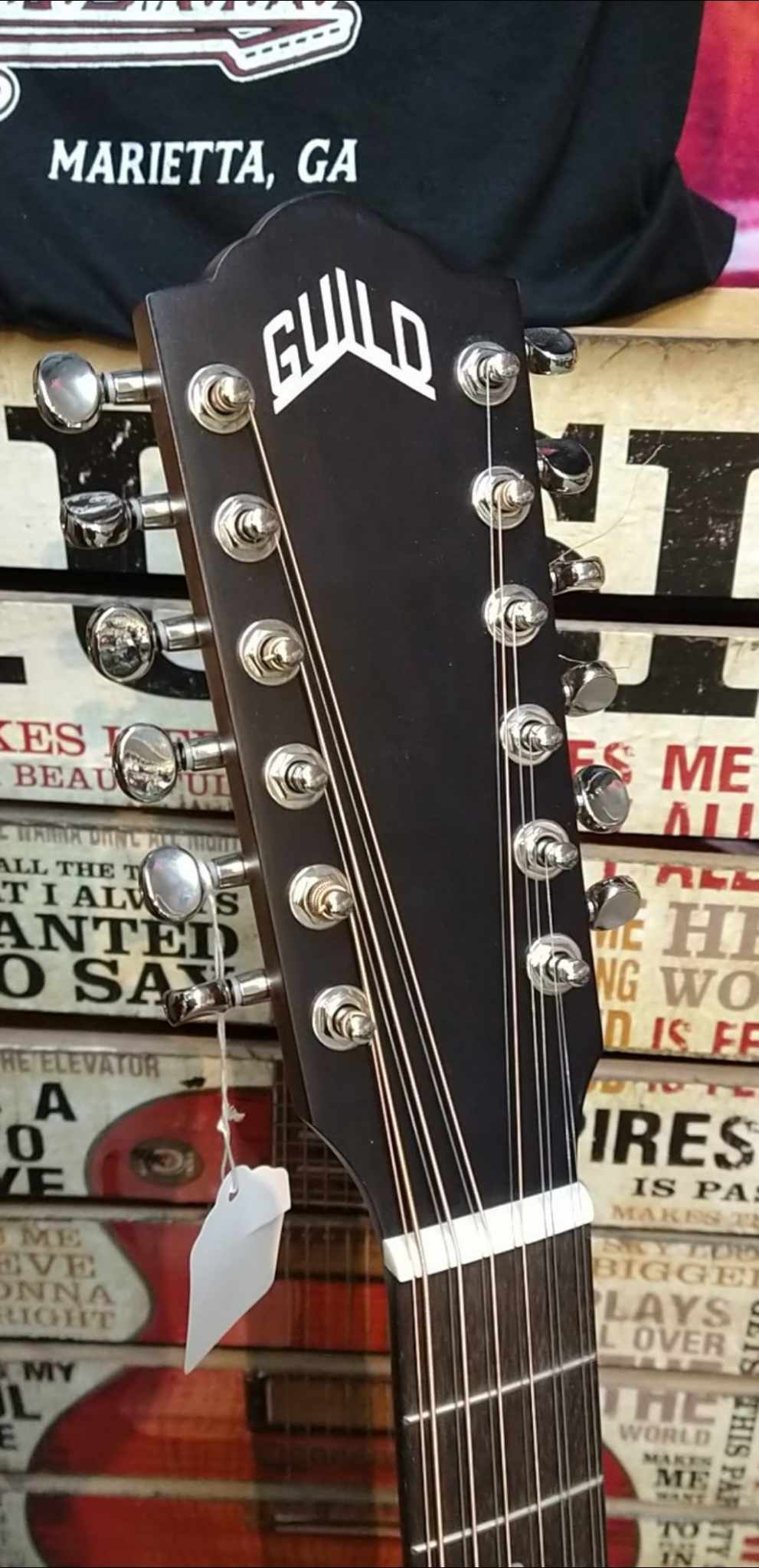 Guild F-2512E Maple 12-String Jumbo – Big, Bold, and Jangly (the way a 12-string should be)