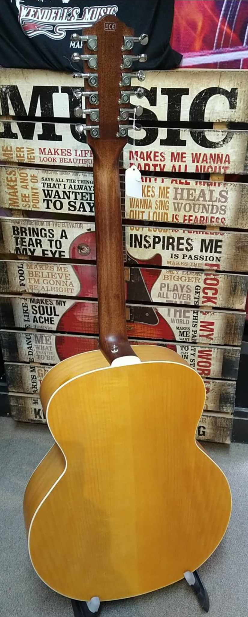 Guild F-2512E Maple 12-String Jumbo – Big, Bold, and Jangly (the way a 12-string should be)