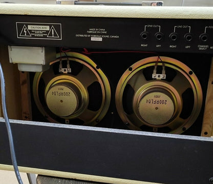 Traynor Reverb Mate 40 – Cream Tolex Reissue w/ Stereo Chorus (Made by Yorkville) - Used