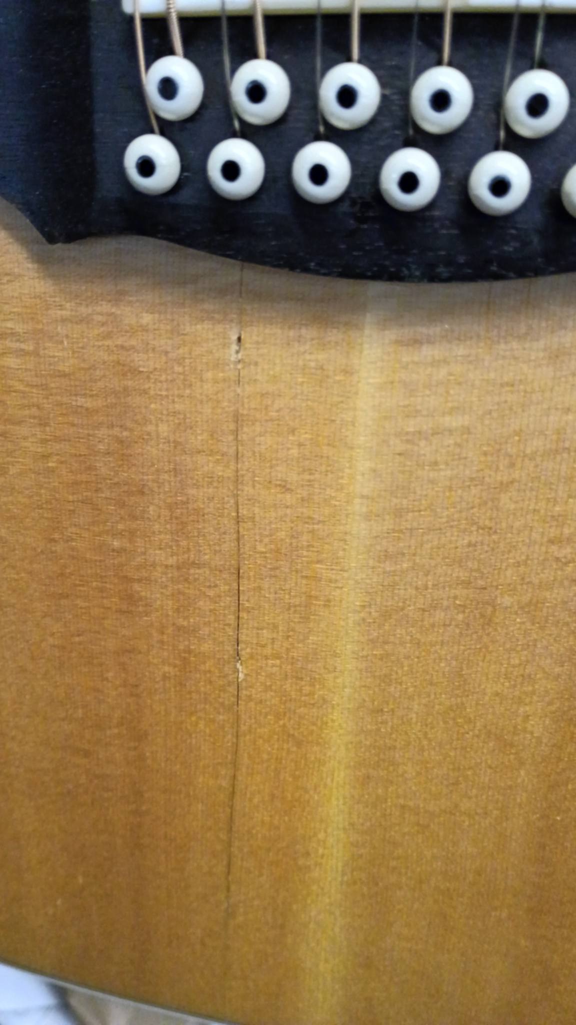 Guild F-2512E Maple 12-String Jumbo – Big, Bold, and Jangly (the way a 12-string should be)