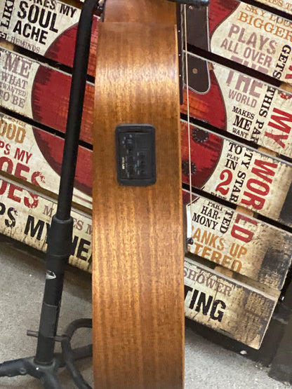 Lâg Tramontane T170DCE-NAT Dreadnought Cutaway Electro-Acoustic Guitar – The Sound of Flexibility (and Great Taste)