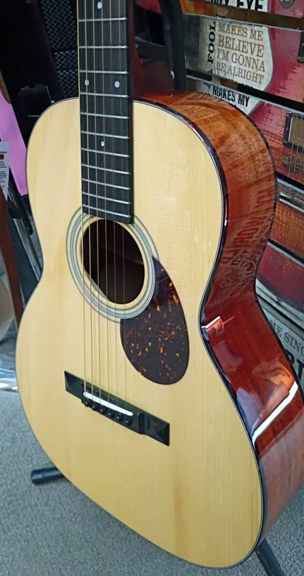 Eastman E10-00 - 2021 – Adirondack Top, K&K Pure Mini pickup, Hard Shell Case