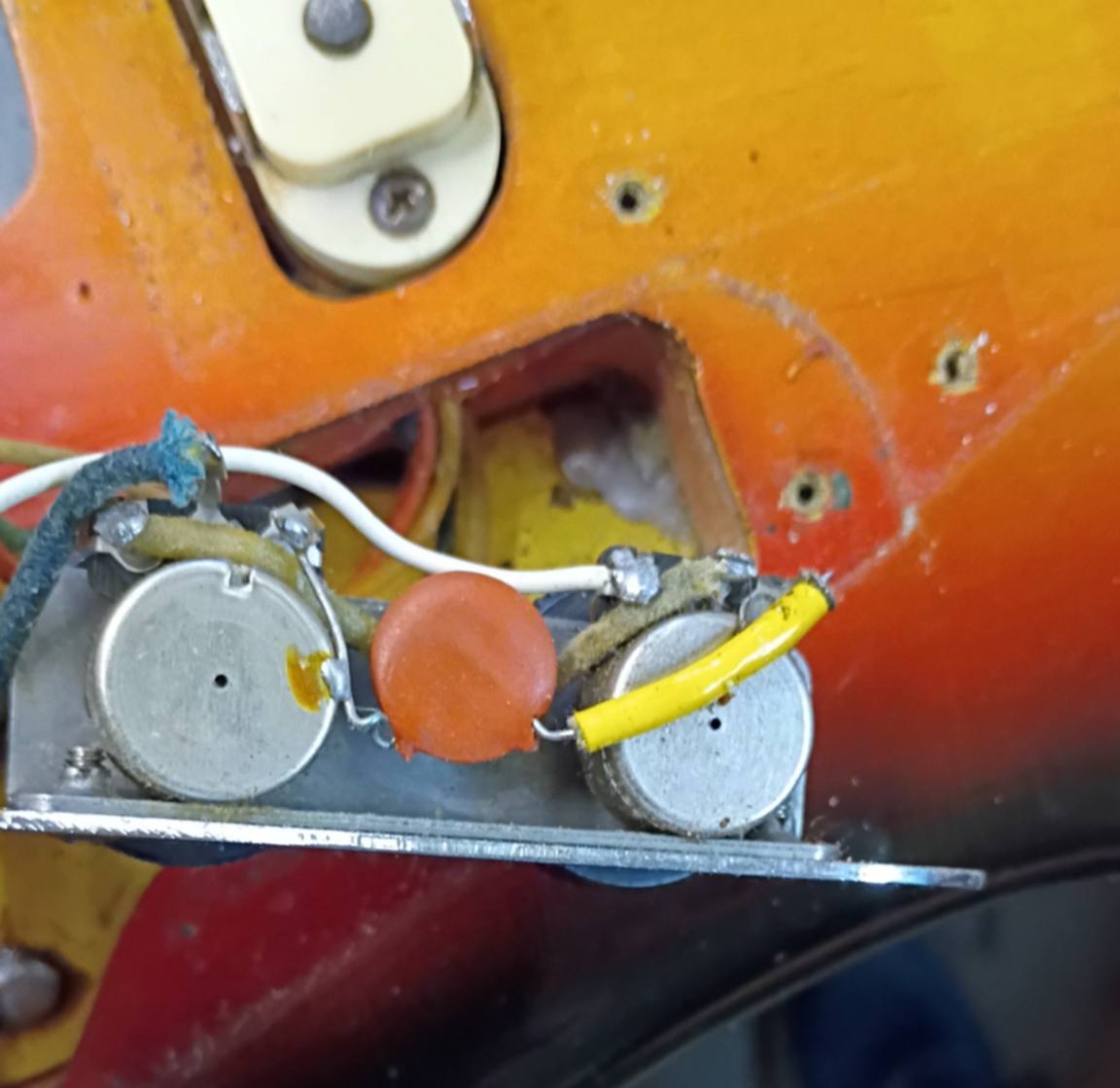 1965 Fender Jaguar • Sunburst • 100% Original • Original Hard Shell Case