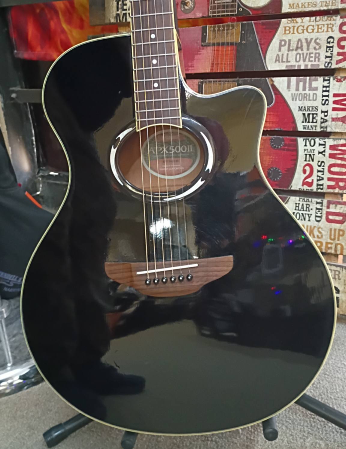 Yamaha APX500II — Black