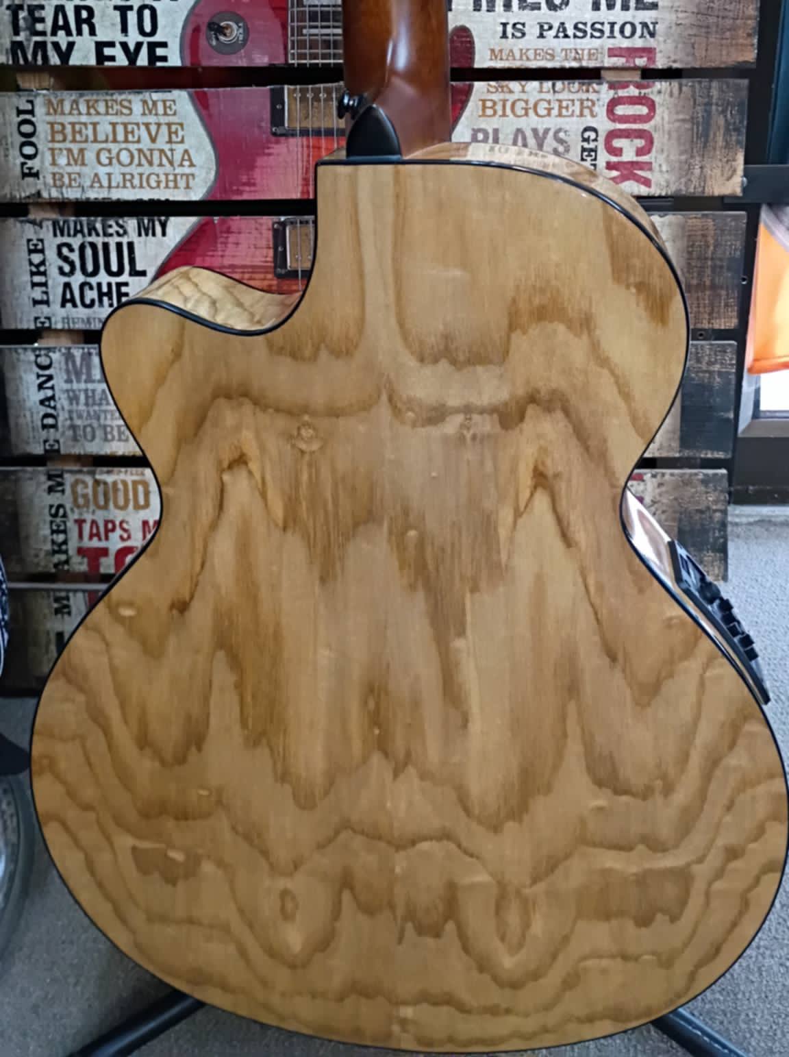 🎸 Mitchell MX430QABNAT Exotic Series Acoustic-Electric – Showroom Condition