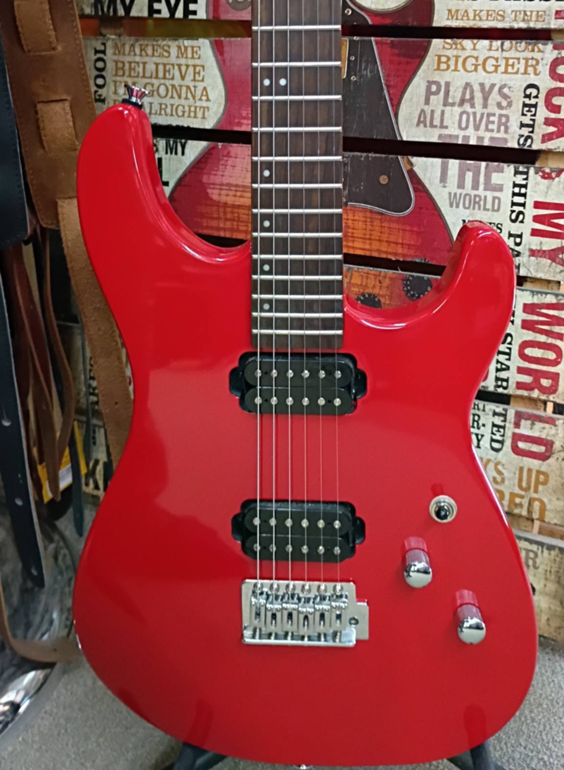 Samick SS70R Double Cut Electric Guitar – Candy Apple Red