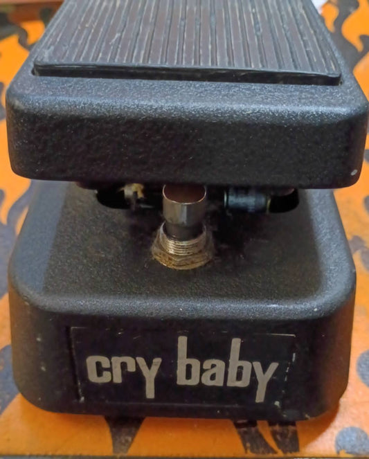 🎸 Dunlop Cry Baby GCB95 Wah Pedal – Because Subtlety Is Overrated