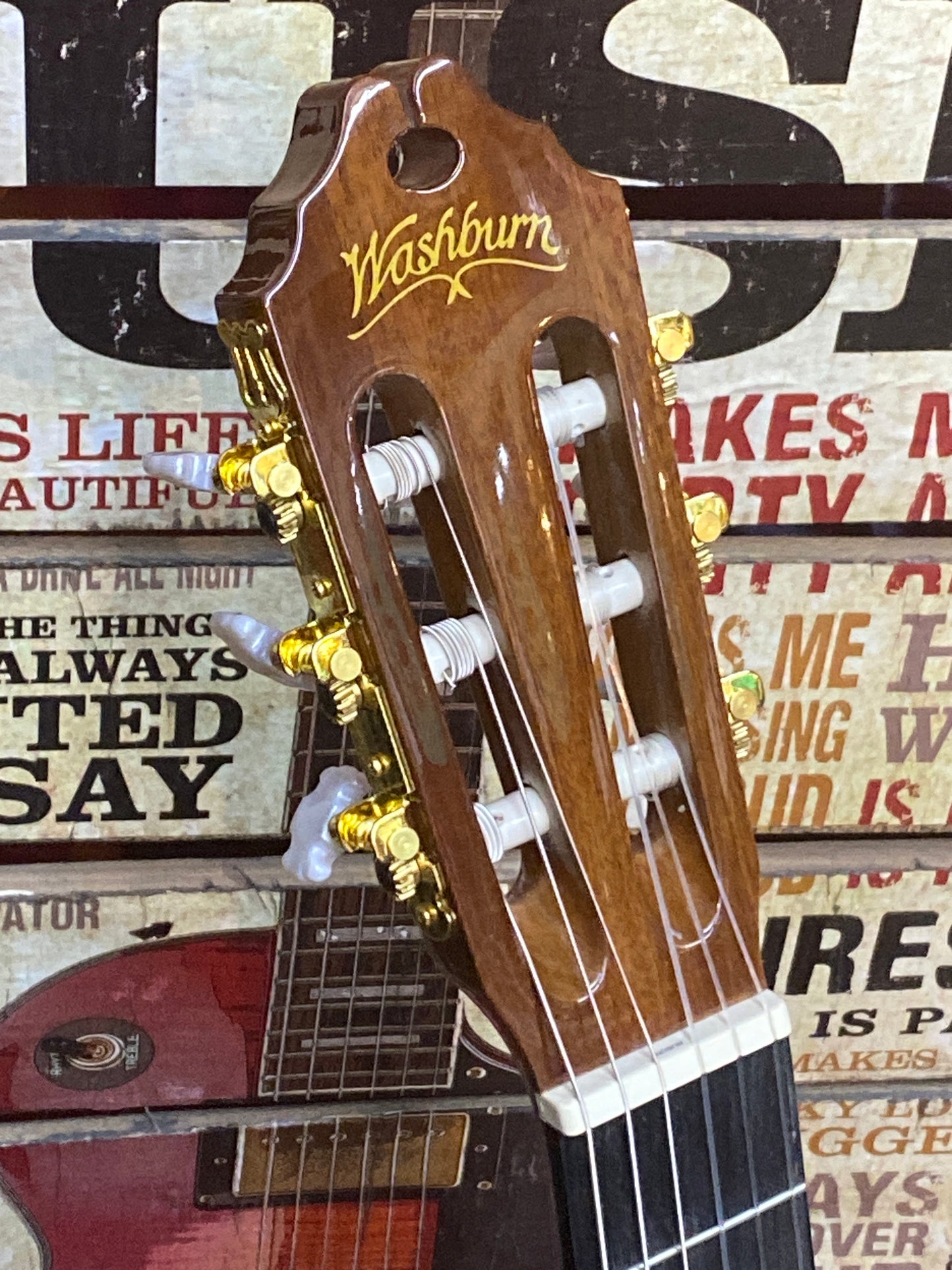 Washburn C5CE Classical Acoustic Electric - Amber - B-stock