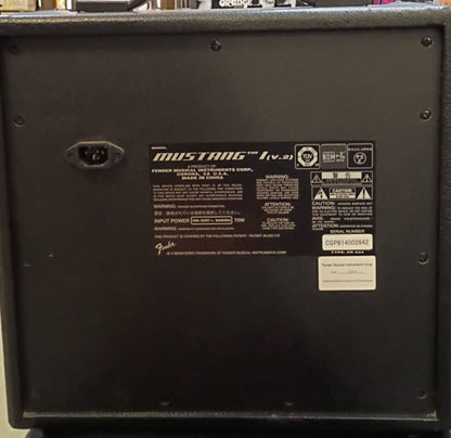 Fender Mustang 1 V.2 Modeling Guitar Combo