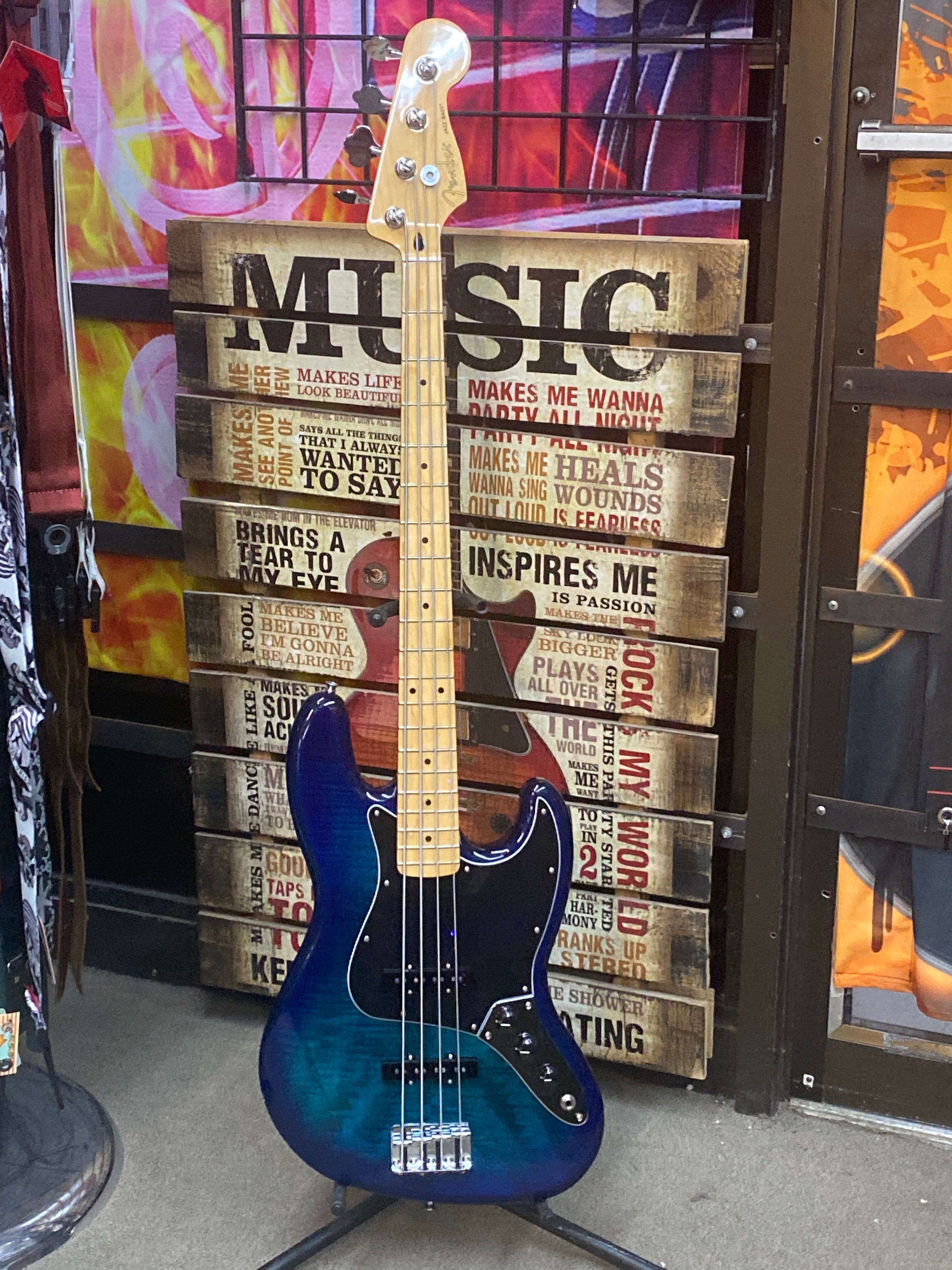 Basses – Wendell's Music