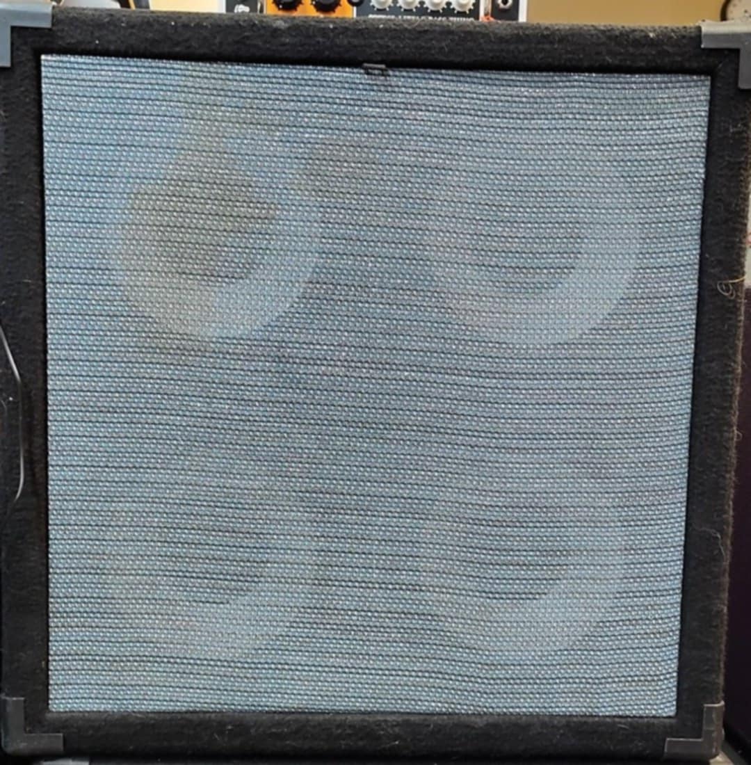USED Hartke HS410B 4x10 Bass Cabinet - Eminience Neo Aluminum Cone Speakers