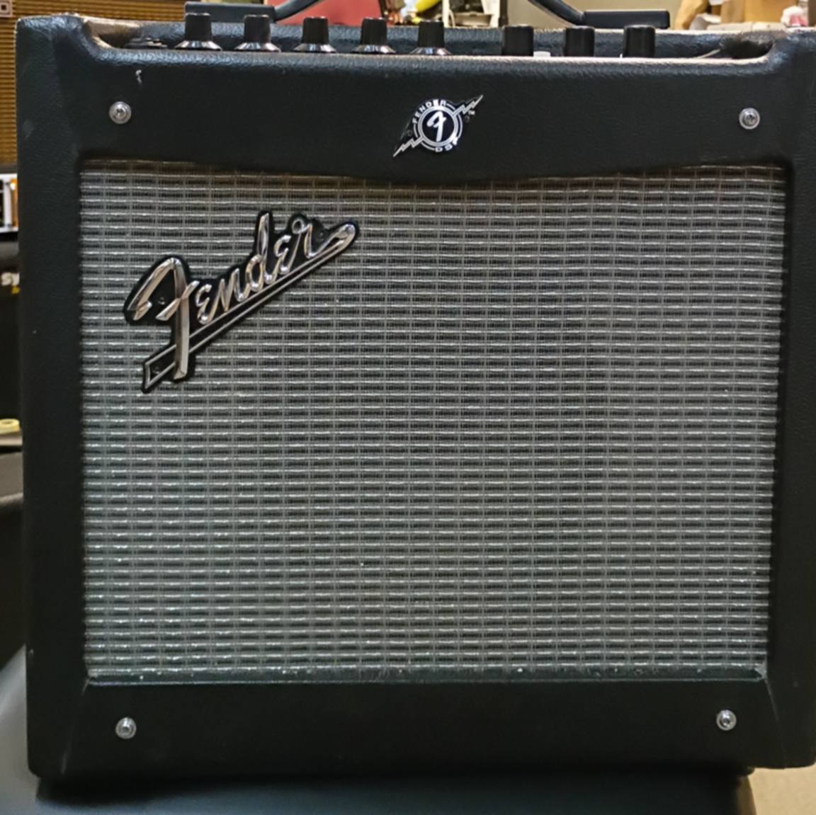 Fender Mustang 1 V.2 Modeling Guitar Combo