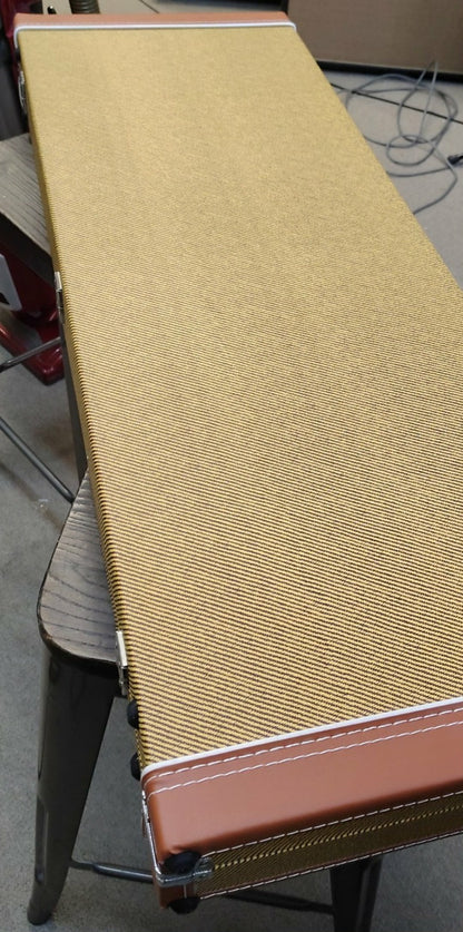New Lockable Tweed Hard Case – Fits Strat, Tele, and many other Style Guitars – NEW