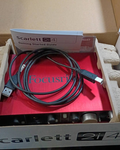 Focusrite Scarlett 2i4 USB Audio Interface – Original Box – One Owner